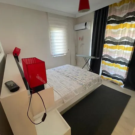 Alanya Merkezde Full Aktiviteli 1+1 Esyali Daire *